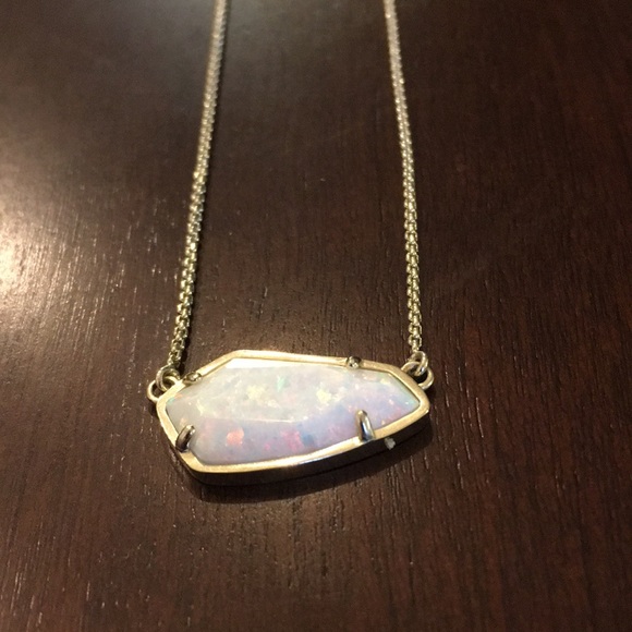 Kendra Scott Jewelry - Kendra Scott Kyocera Opal Cami in White and Gold